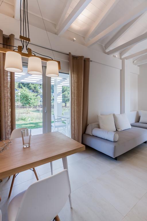 White Villas Douneika  エクステリア 写真